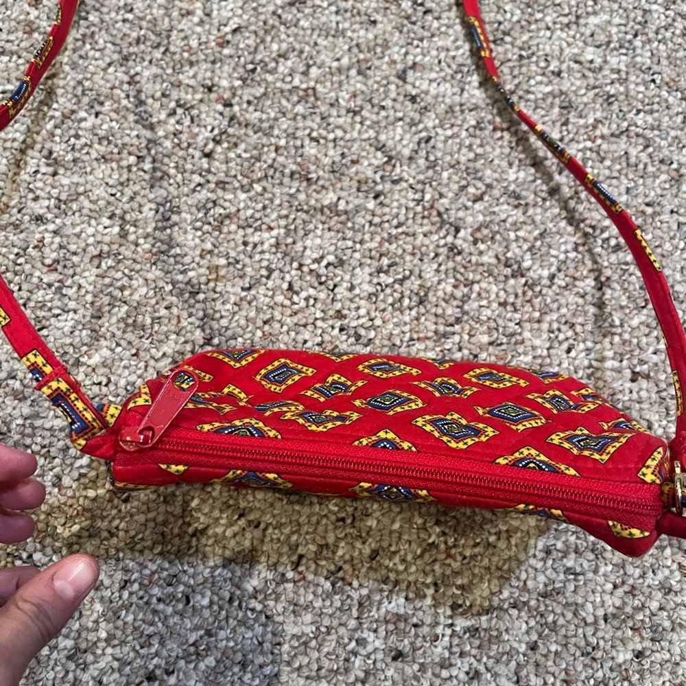 Vera Bradley Red Geometric Crossbody Bag - Picture 4 of 7